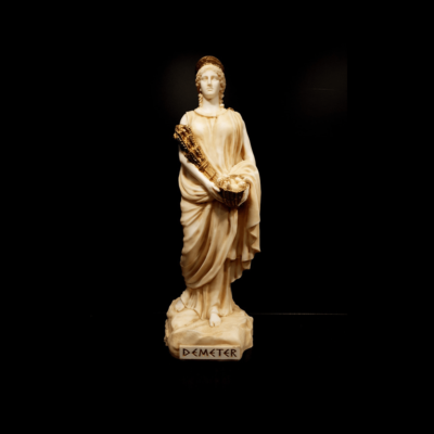 statues-demeter-alabaster